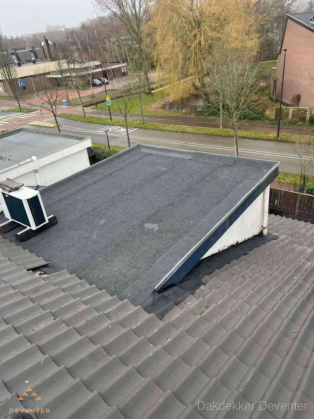Plat dak met bitumen isolatie en dakbedekking in Deventer Plat dak met bitumen isolatie en dakbedekking in Deventer